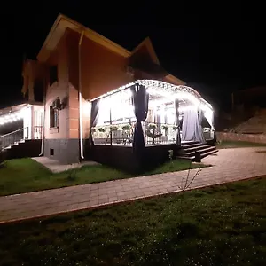 فندق مبيت وإفطار Cryptohotel.club, الماتي