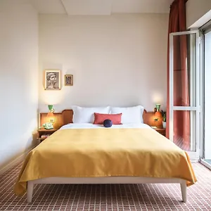 max-brown-missori-part-of-sircle-collection.italymilanhotels.net/